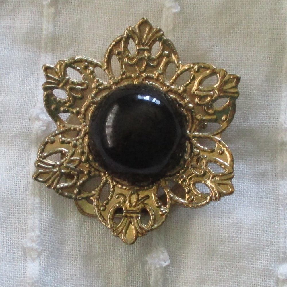 Vintage scarf clip